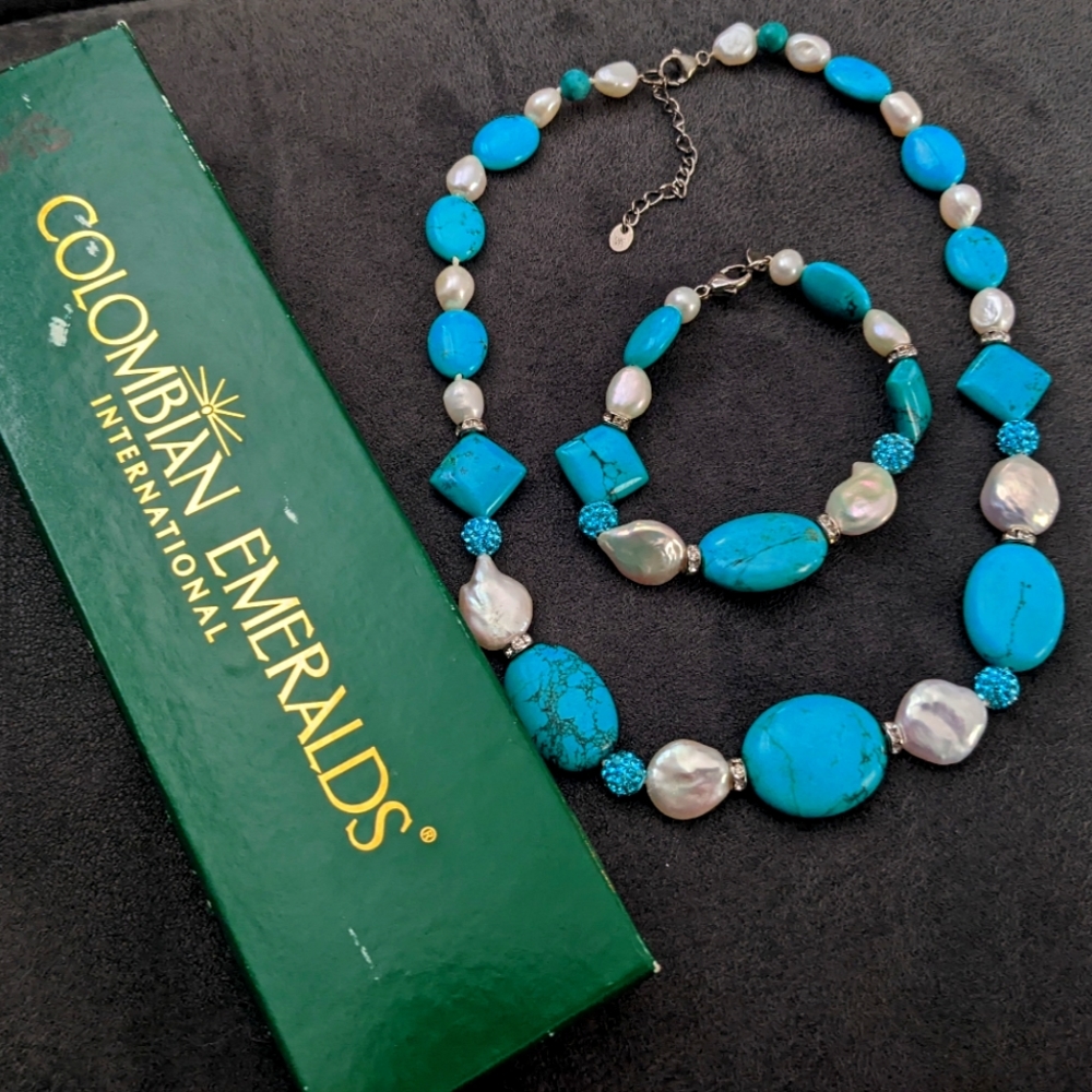 Columbian Emeralds International turquoise and pearl necklace and bracelet set